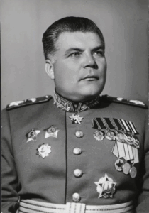 <strong>Родион Яковлевич Малиновский</strong>полководец Великой Отечественной войны, маршал Советского Союза, дважды Герой Советского Союза, народный герой Югославии, кавалер Ордена «Победа» 23.11.1898 – 31.03.1967