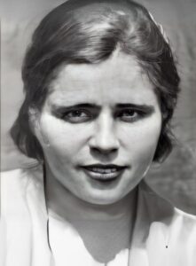 <strong>Любовь Григорьевна Шевцова</strong>08.09.1924 - 09.02.1943