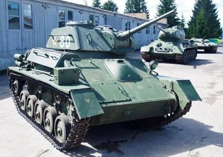 Легкий танк Т-80