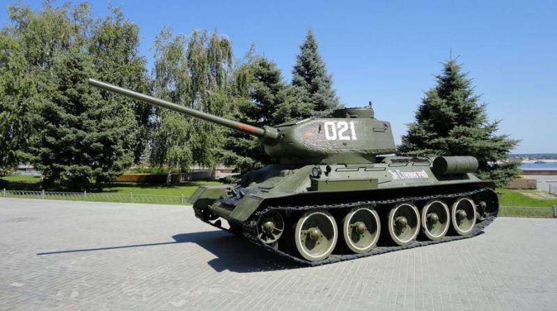 Средний танк Т-34-85